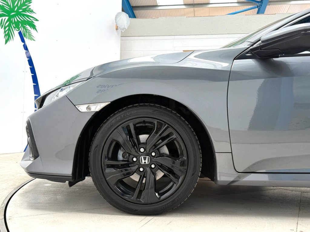 Used Honda Civic 2018 for sale - 77748329: Photo 11