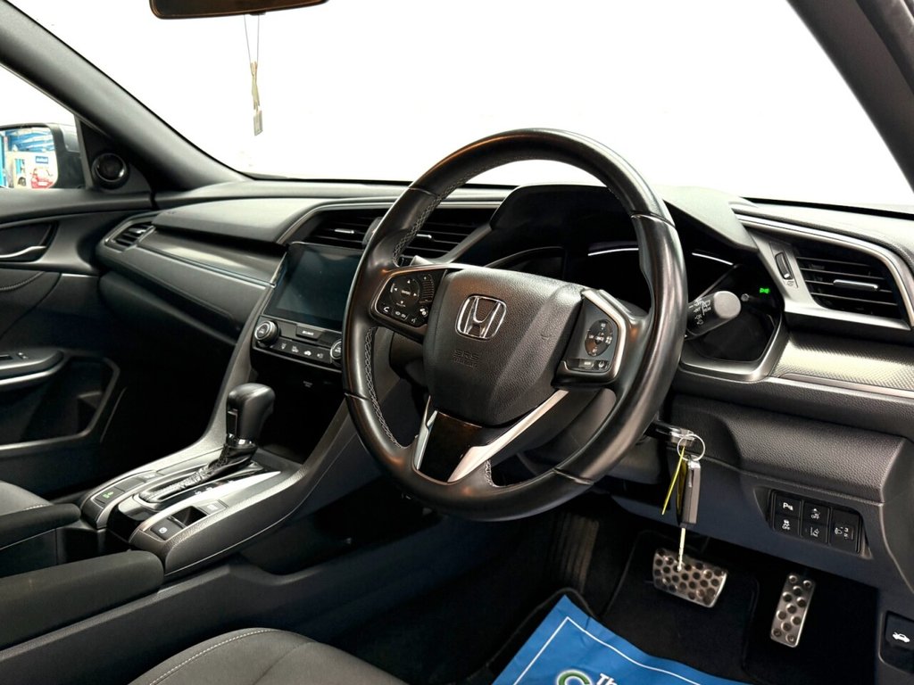 Used Honda Civic 2018 for sale - 77748329: Photo 15