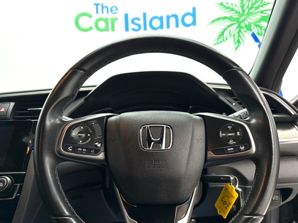 Used Honda Civic 2018 for sale - 77748329: Photo 19