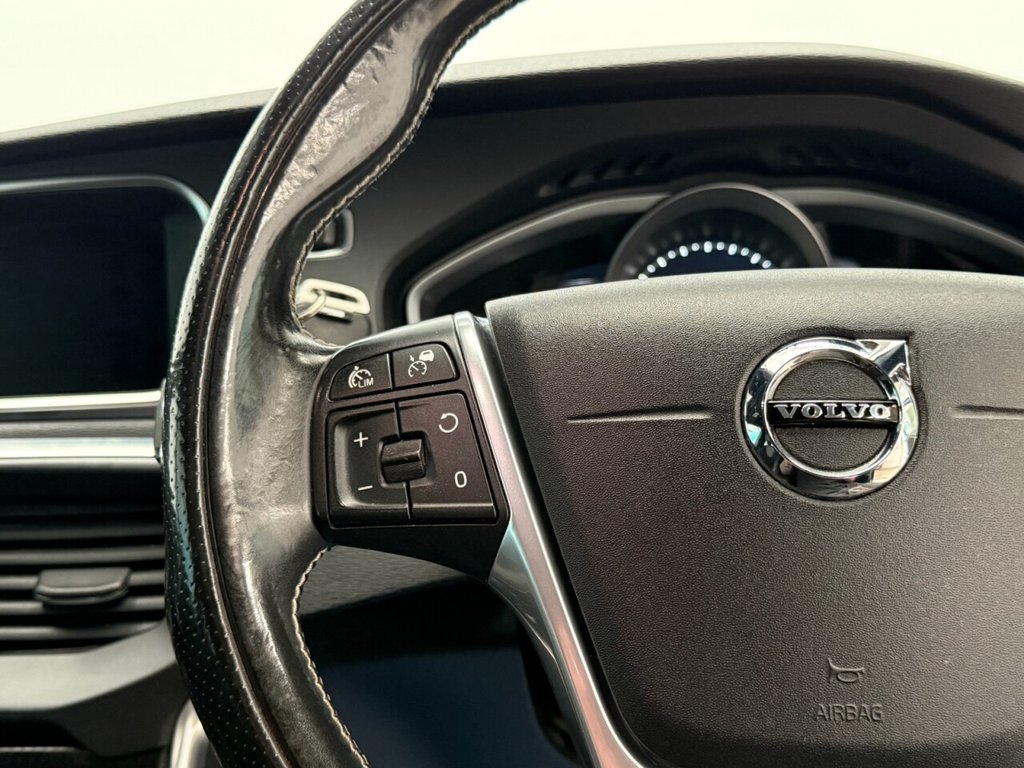 Used Volvo V40 2016 for sale - 75986591: Photo 20