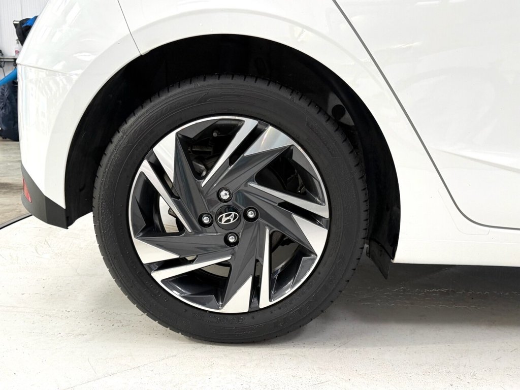 Used Hyundai i20 2022 for sale - 77905342: Photo 14