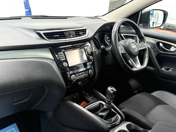 Used Nissan Qashqai 2017 for sale - 78672614: Photo