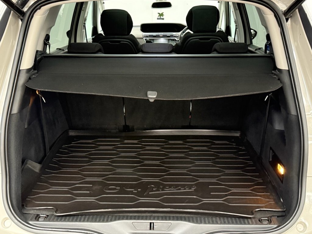 Used Citroen C4 Grand Picasso 2017 for sale - 76792311: Photo 31