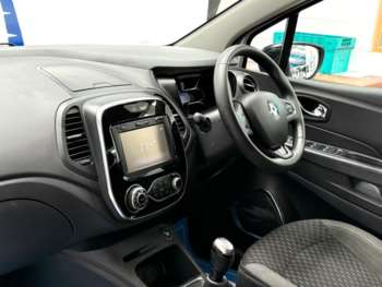 Used Renault Captur 2017 for sale - 74784820: Photo