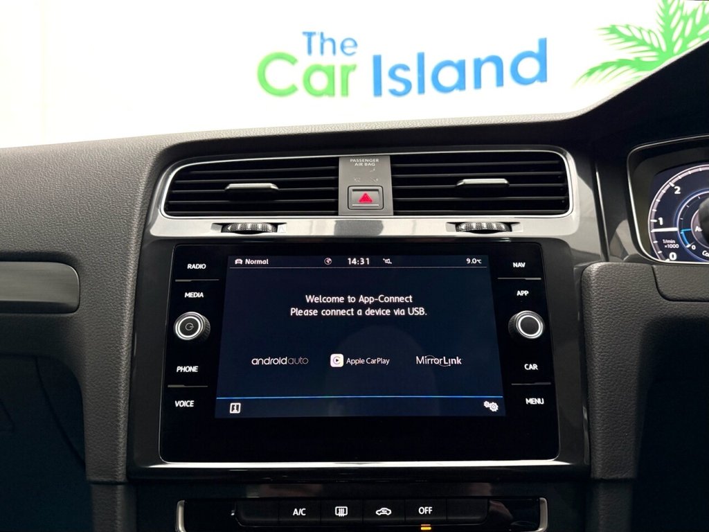 Used Volkswagen Golf 2018 for sale - 77849992: Photo 22