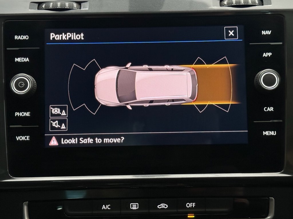 Used Volkswagen Golf 2018 for sale - 77849992: Photo 27