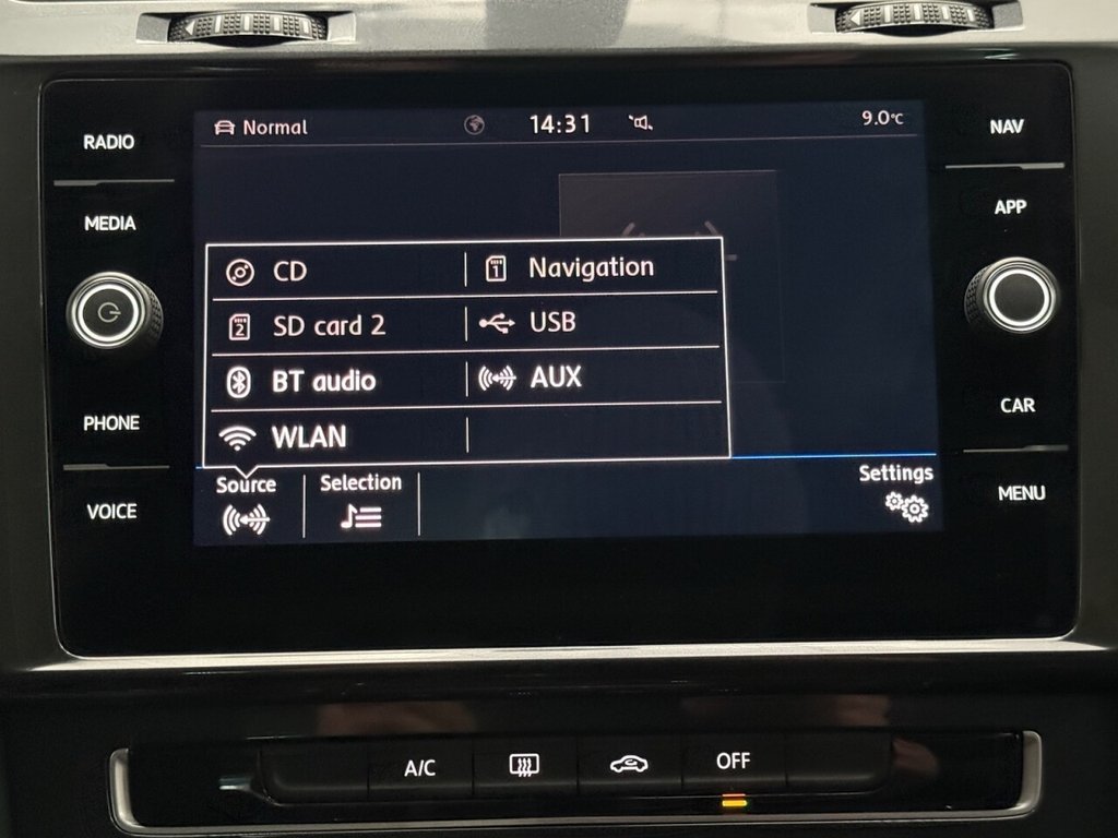 Used Volkswagen Golf 2018 for sale - 77849992: Photo 28