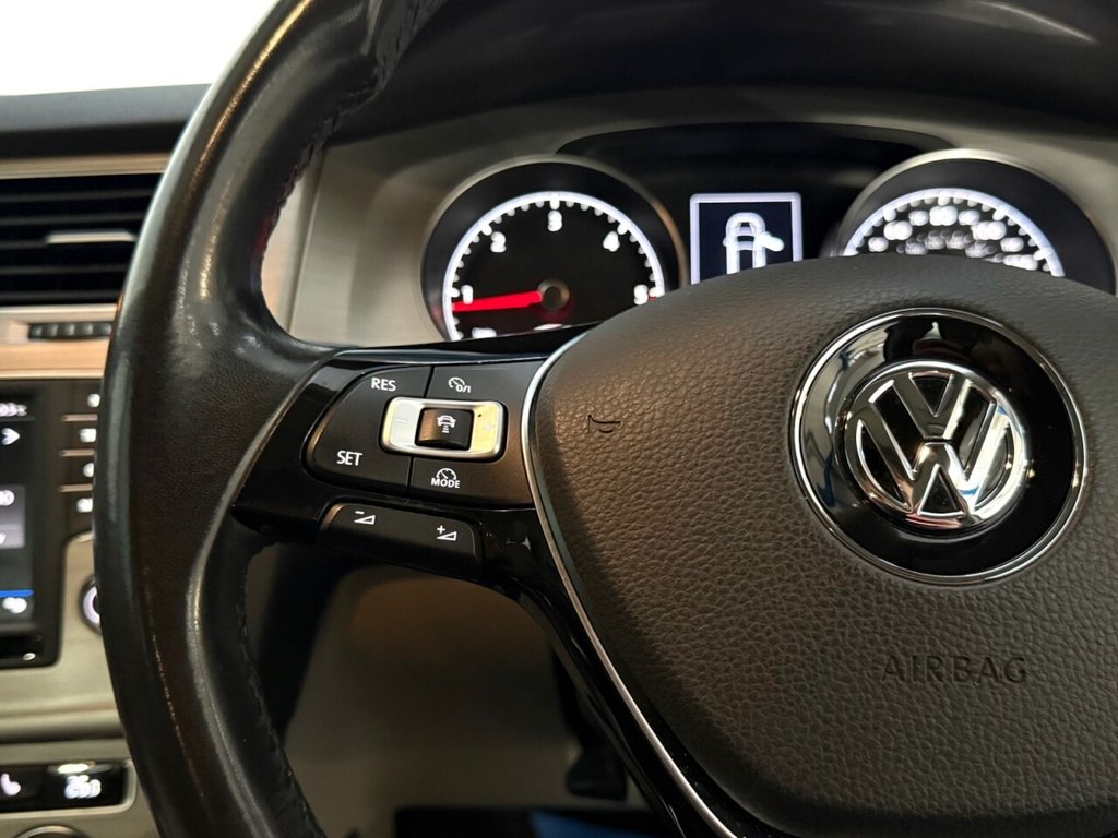 Used Volkswagen Golf 2017 for sale - 77276459: Photo 15