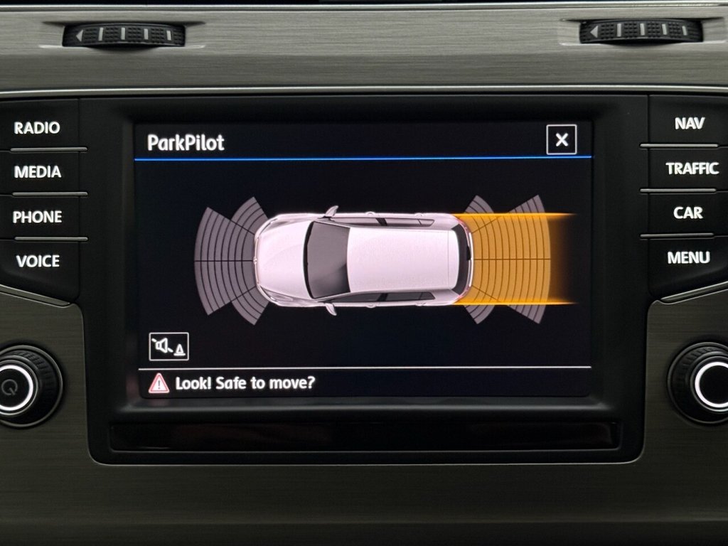 Used Volkswagen Golf 2017 for sale - 77276459: Photo 22