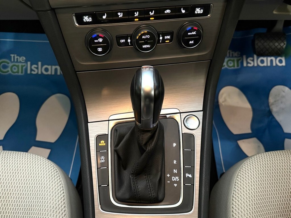 Used Volkswagen Golf 2017 for sale - 77276459: Photo 23