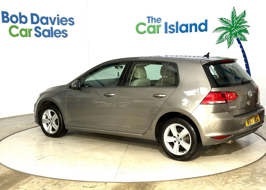 Used Volkswagen Golf 2017 for sale - 77276459: Photo 6