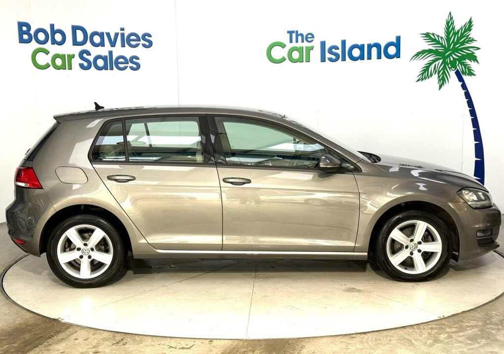 Used Volkswagen Golf 2017 for sale - 77276459: Photo 9