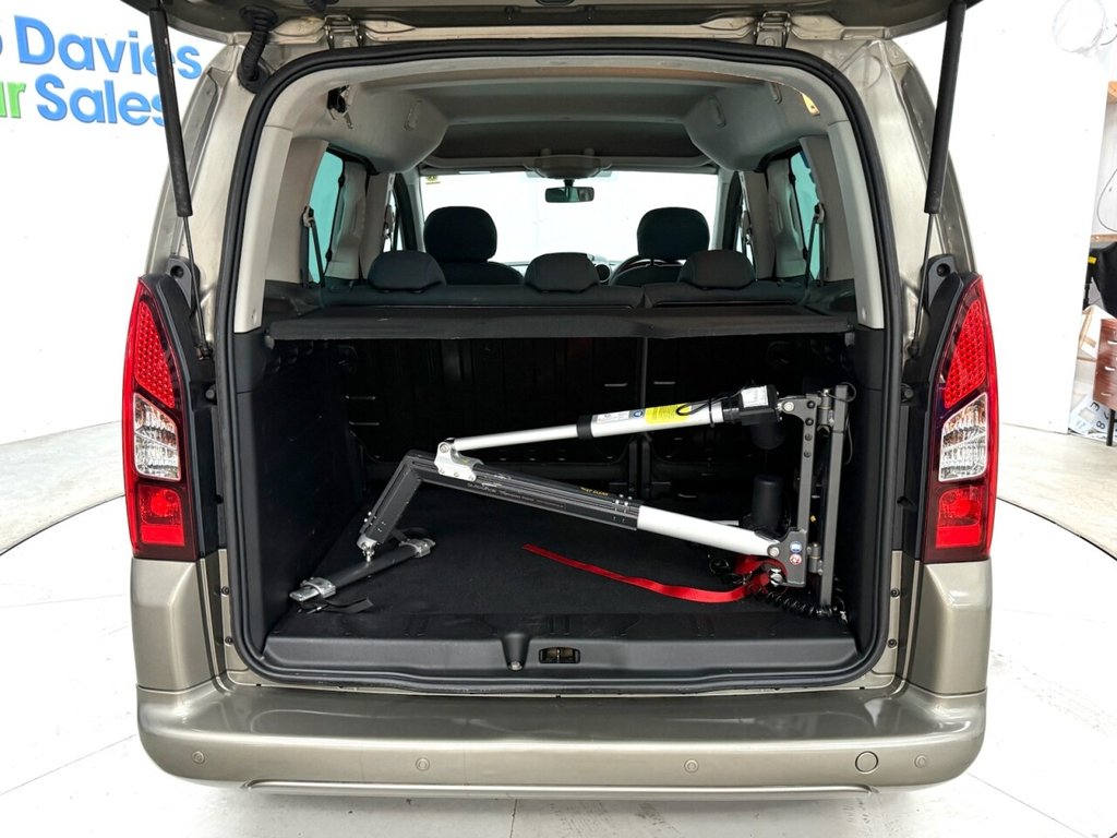 Used Citroen Berlingo Multispace 2017 for sale - 76617349: Photo 24