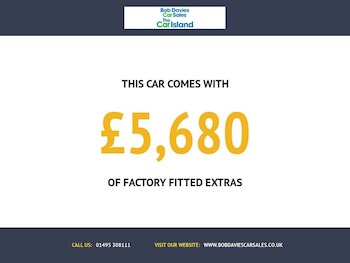 Used Volvo V40 2018 for sale - 77212521: Photo