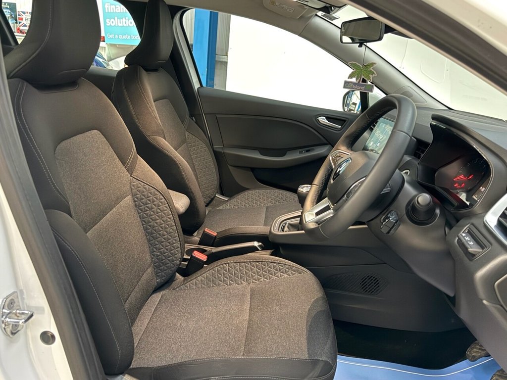 Used Renault Clio 2022 for sale - 77370115: Photo 16