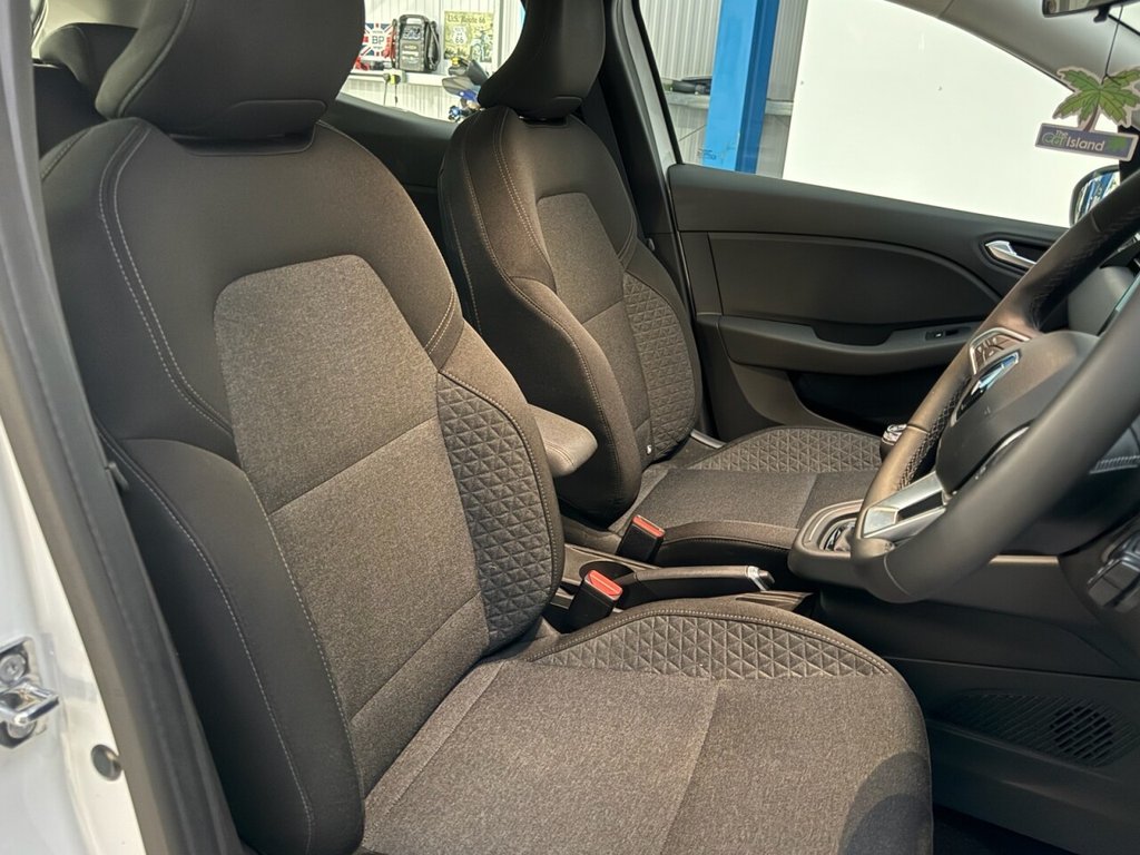 Used Renault Clio 2022 for sale - 77370115: Photo 17