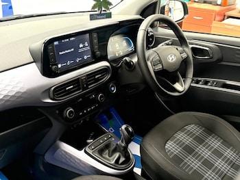 Used Hyundai i10 2023 for sale - 78887334: Photo