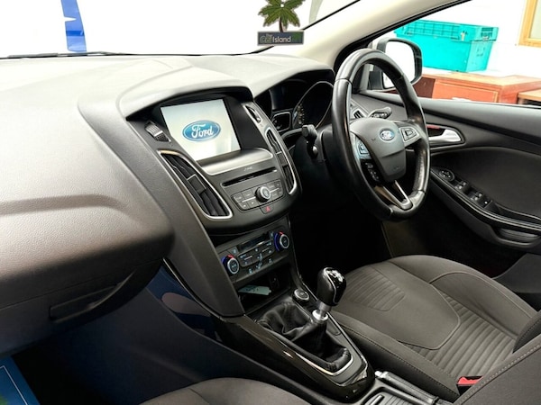 Used Ford Focus 2017 for sale - 74904365: Photo 4