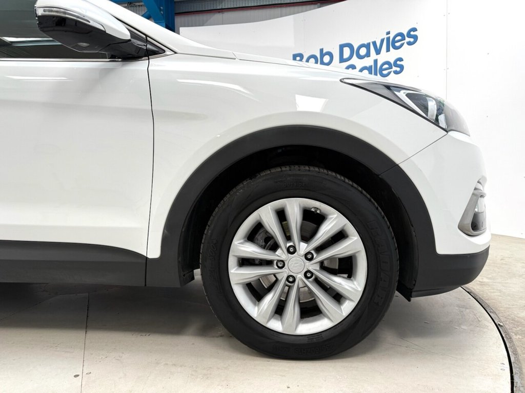 Used Hyundai Santa Fe 2018 for sale - 76345817: Photo 11