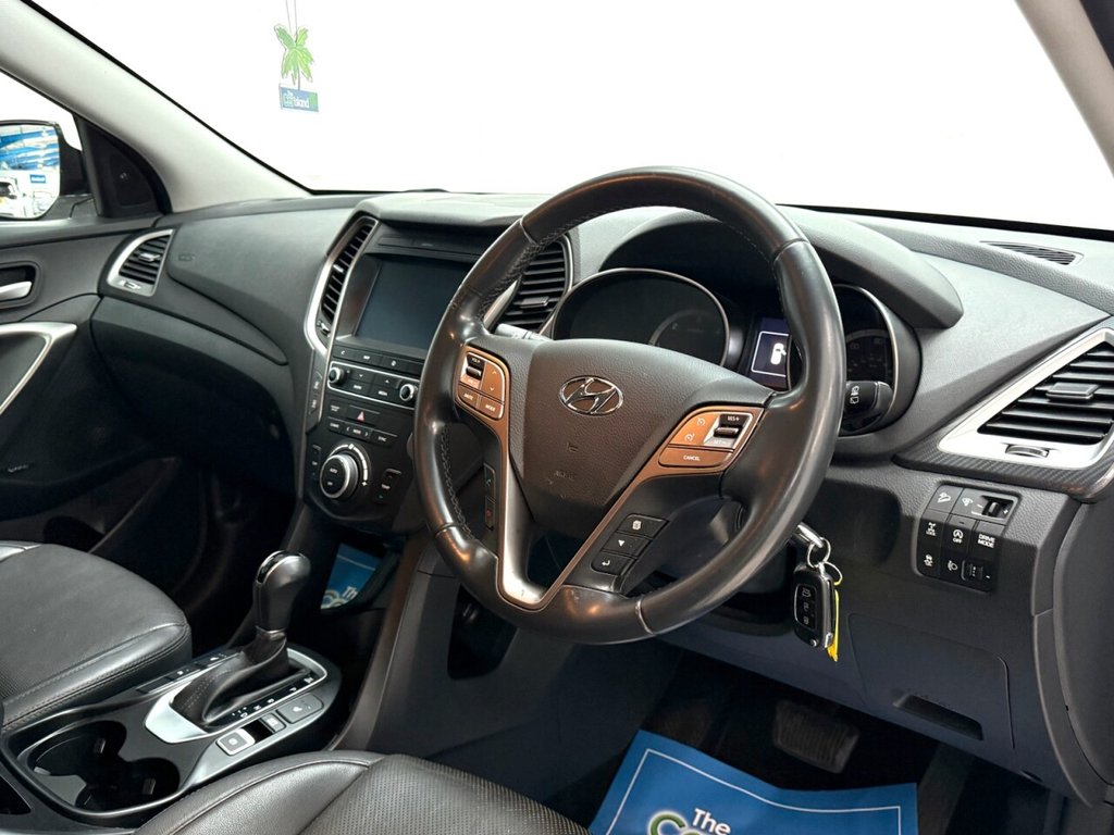 Used Hyundai Santa Fe 2018 for sale - 76345817: Photo 15