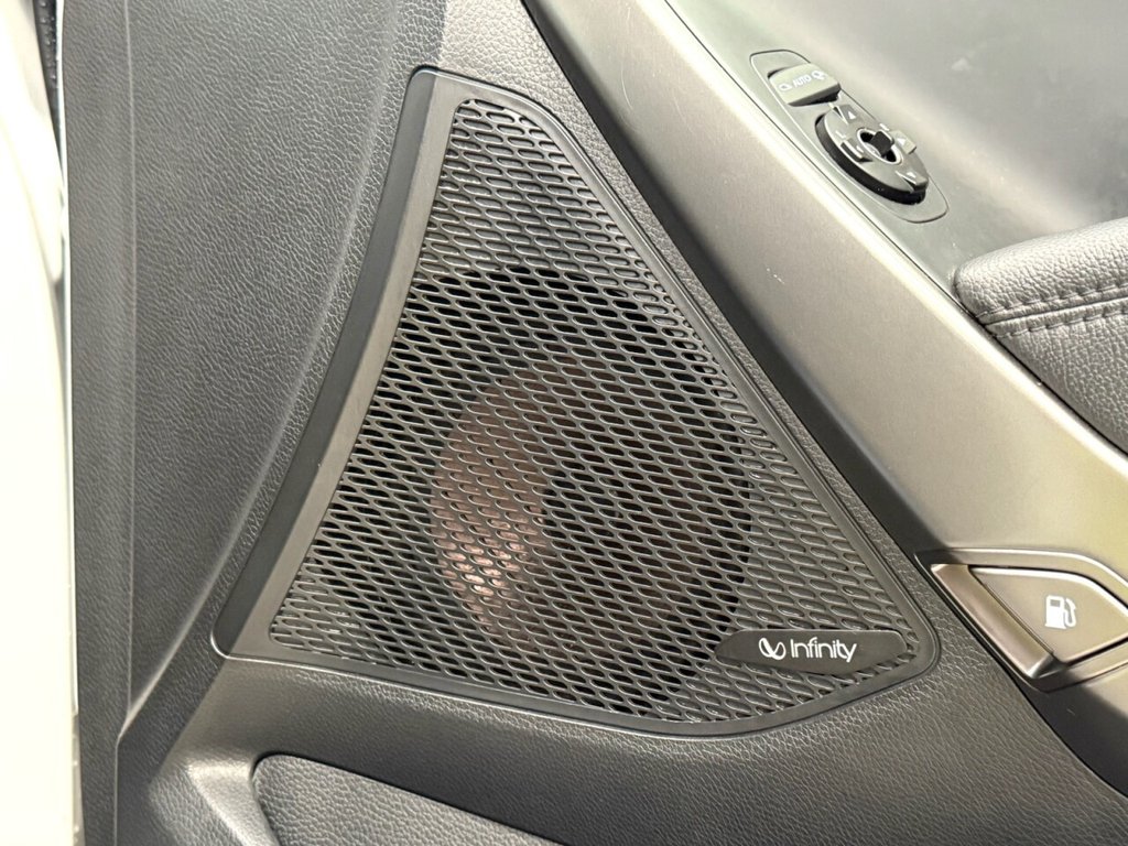 Used Hyundai Santa Fe 2018 for sale - 76345817: Photo 25