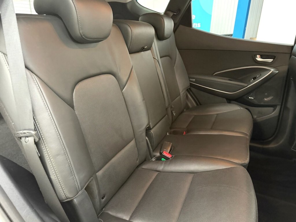 Used Hyundai Santa Fe 2018 for sale - 76345817: Photo 35