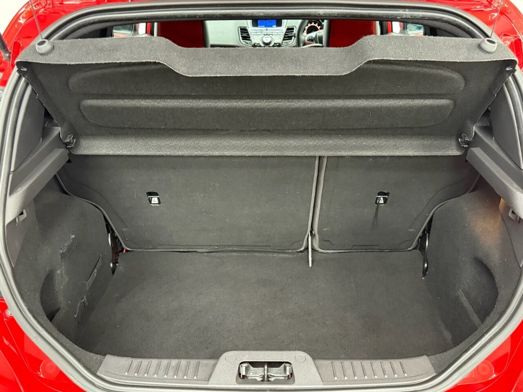 Used Ford Fiesta 2016 for sale - 76132896: Photo 32
