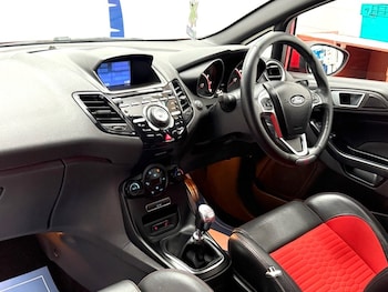 Used Ford Fiesta 2016 for sale - 76132896: Photo 4