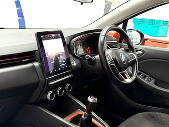Used Renault Clio 2019 for sale - 75444507: Photo