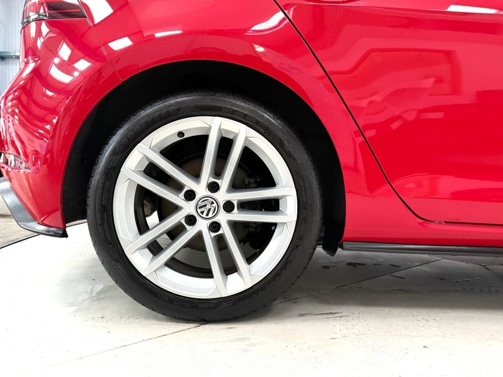 Used Volkswagen Golf 2017 for sale - 76470271: Photo 12
