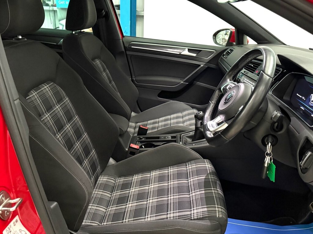 Used Volkswagen Golf 2017 for sale - 76470271: Photo 16