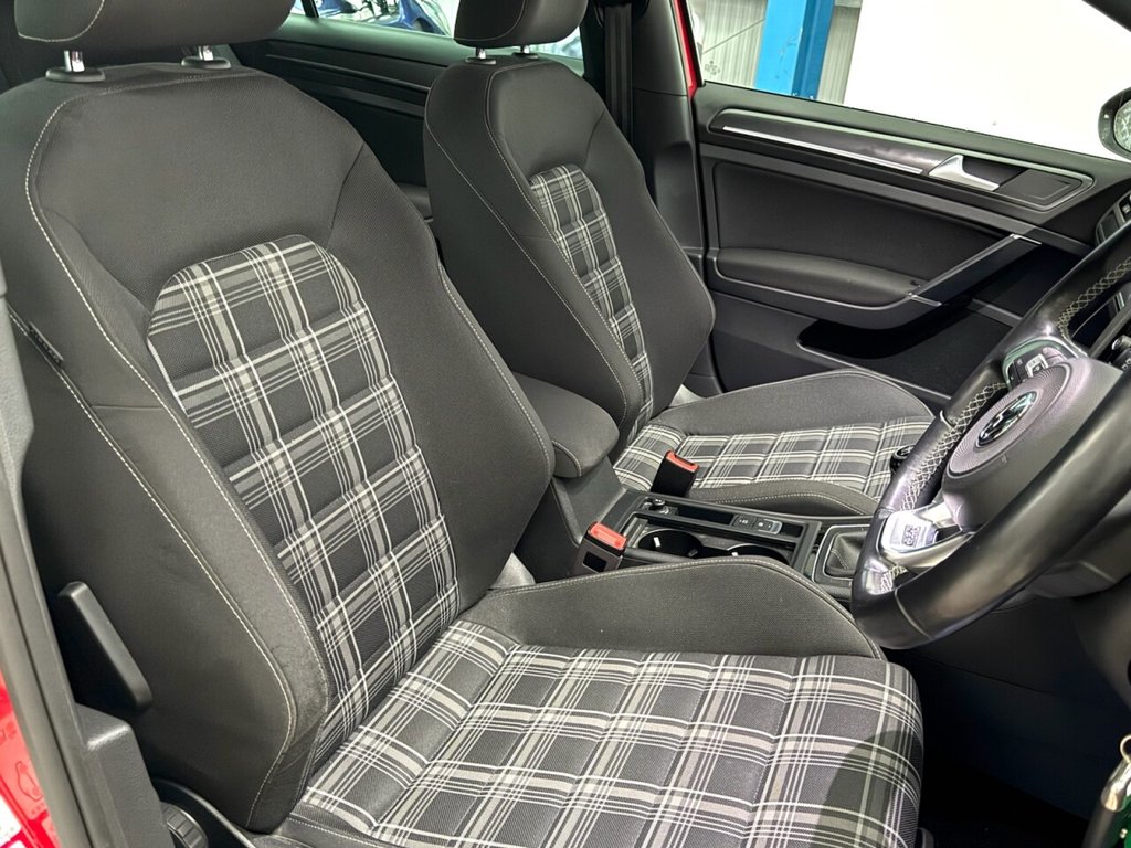 Used Volkswagen Golf 2017 for sale - 76470271: Photo 17