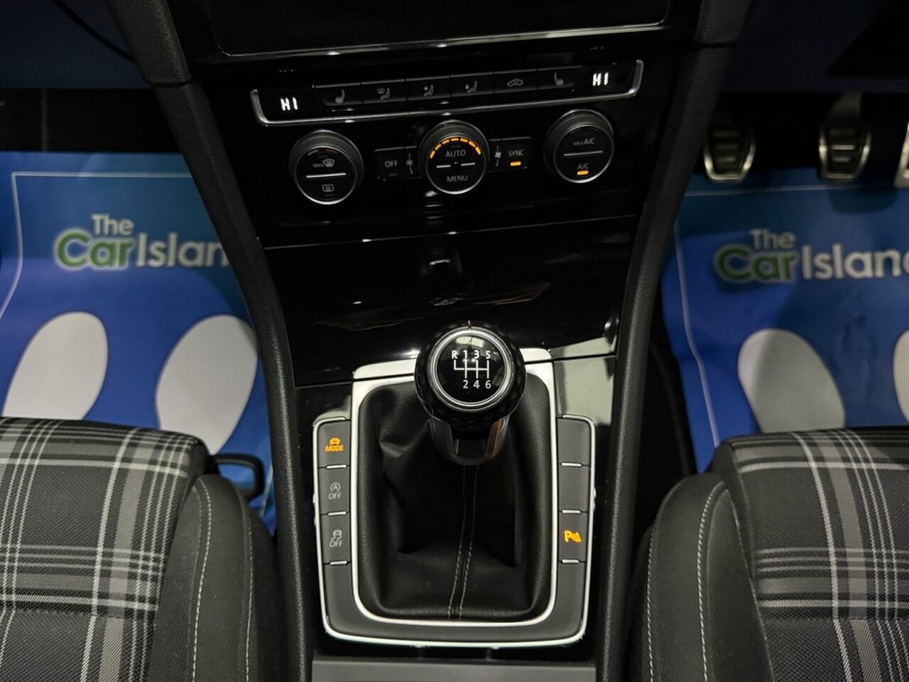 Used Volkswagen Golf 2017 for sale - 76470271: Photo 31
