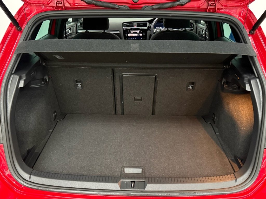 Used Volkswagen Golf 2017 for sale - 76470271: Photo 36