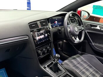 Used Volkswagen Golf 2017 for sale - 76470271: Photo