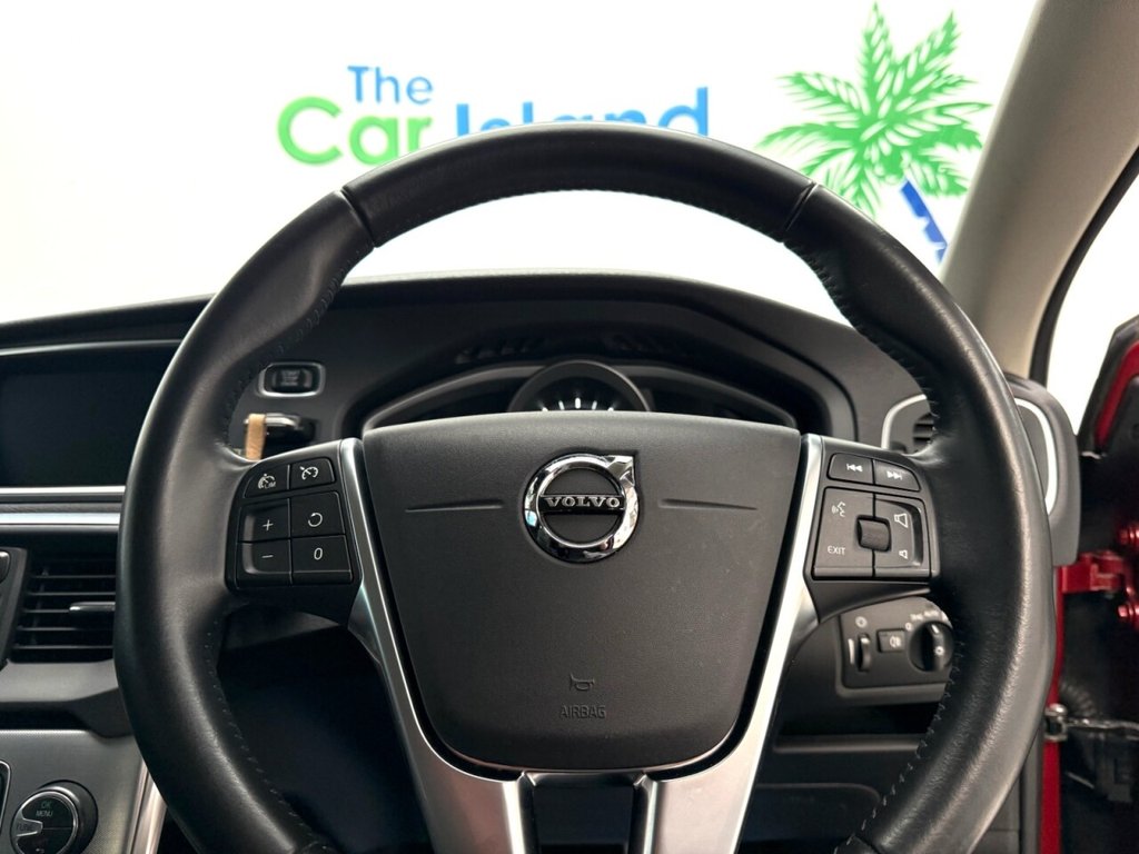 Used Volvo V40 2017 for sale - 78110730: Photo 19