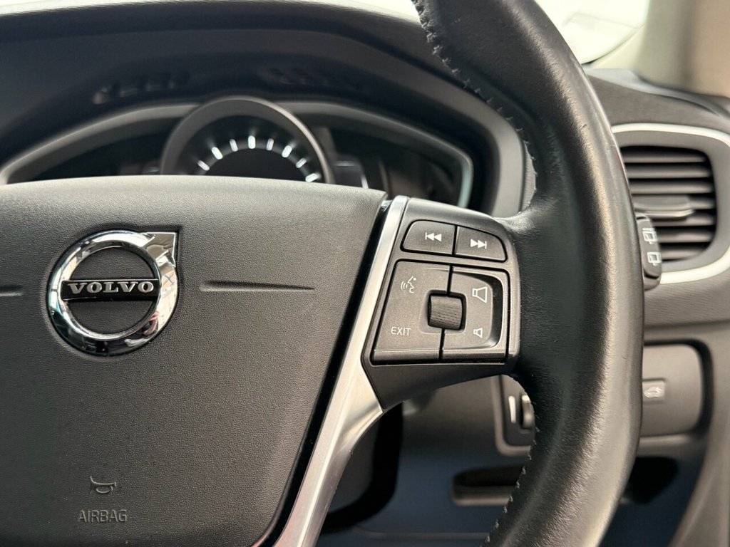 Used Volvo V40 2017 for sale - 78110730: Photo 21