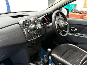 Used Dacia Sandero Stepway 2019 for sale - 79345767: Photo