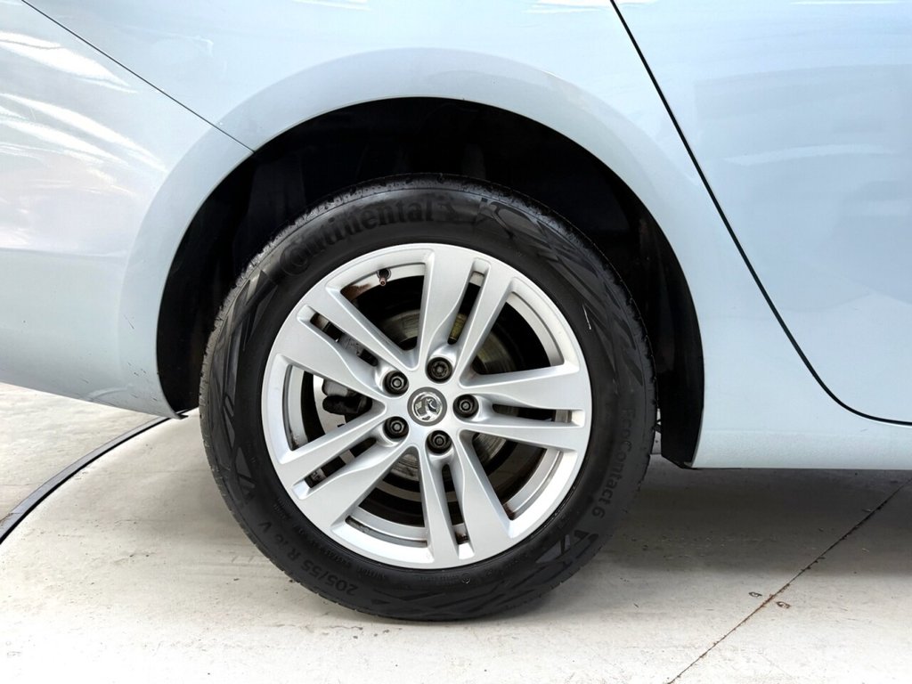 Used Vauxhall Astra 2018 for sale - 76686668: Photo 12