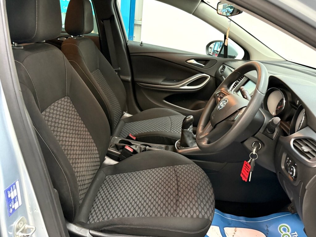 Used Vauxhall Astra 2018 for sale - 76686668: Photo 16