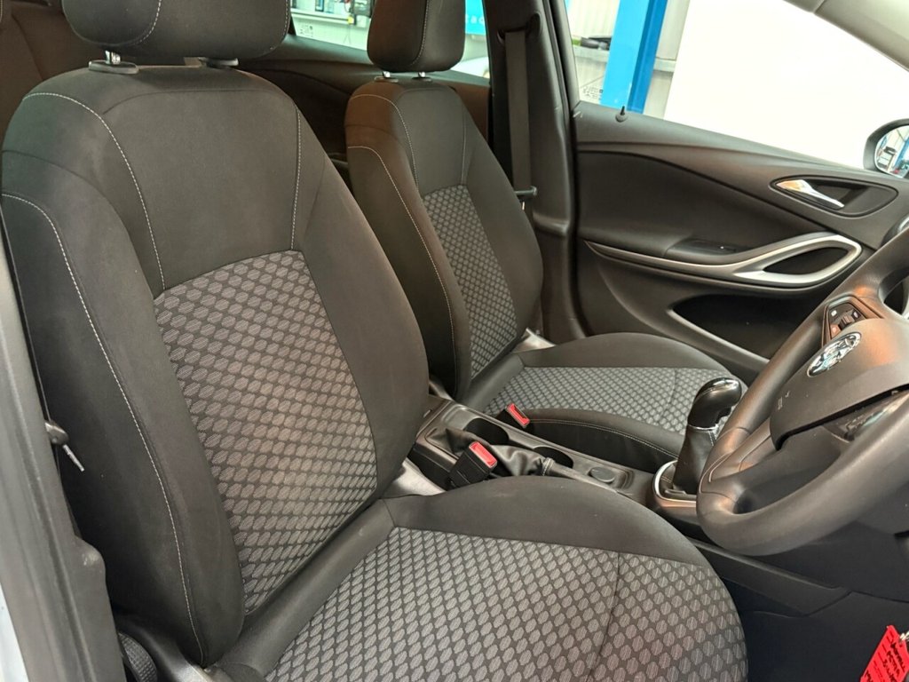 Used Vauxhall Astra 2018 for sale - 76686668: Photo 17
