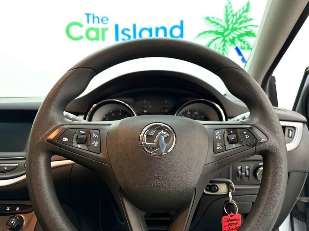 Used Vauxhall Astra 2018 for sale - 76686668: Photo 19