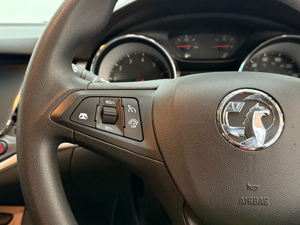 Used Vauxhall Astra 2018 for sale - 76686668: Photo 20