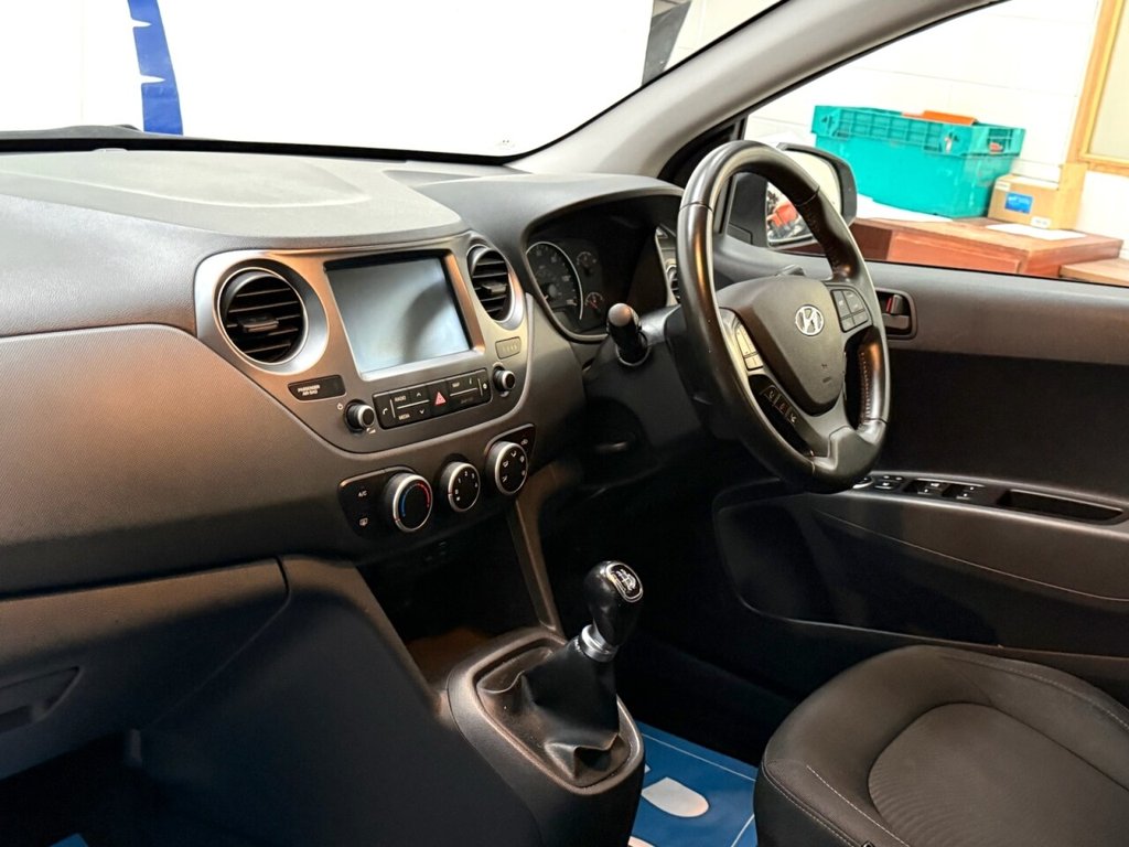 Used Hyundai i10 2019 for sale - 77384520: Photo 4