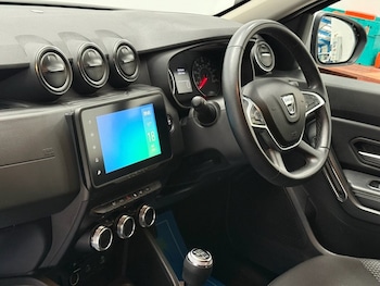 Used Dacia Duster 2022 for sale - 78597948: Photo