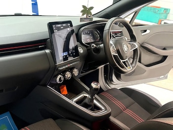 Used Renault Clio 2021 for sale - 78401579: Photo