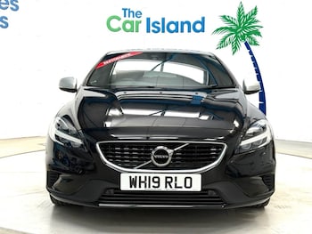 Used Volvo V40 2019 for sale - 79142376: Photo