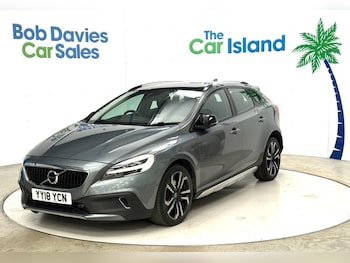 Used Volvo V40 2018 for sale - 78240879: Photo