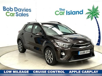 Used Kia Stonic 2018 for sale - 76711236: Photo