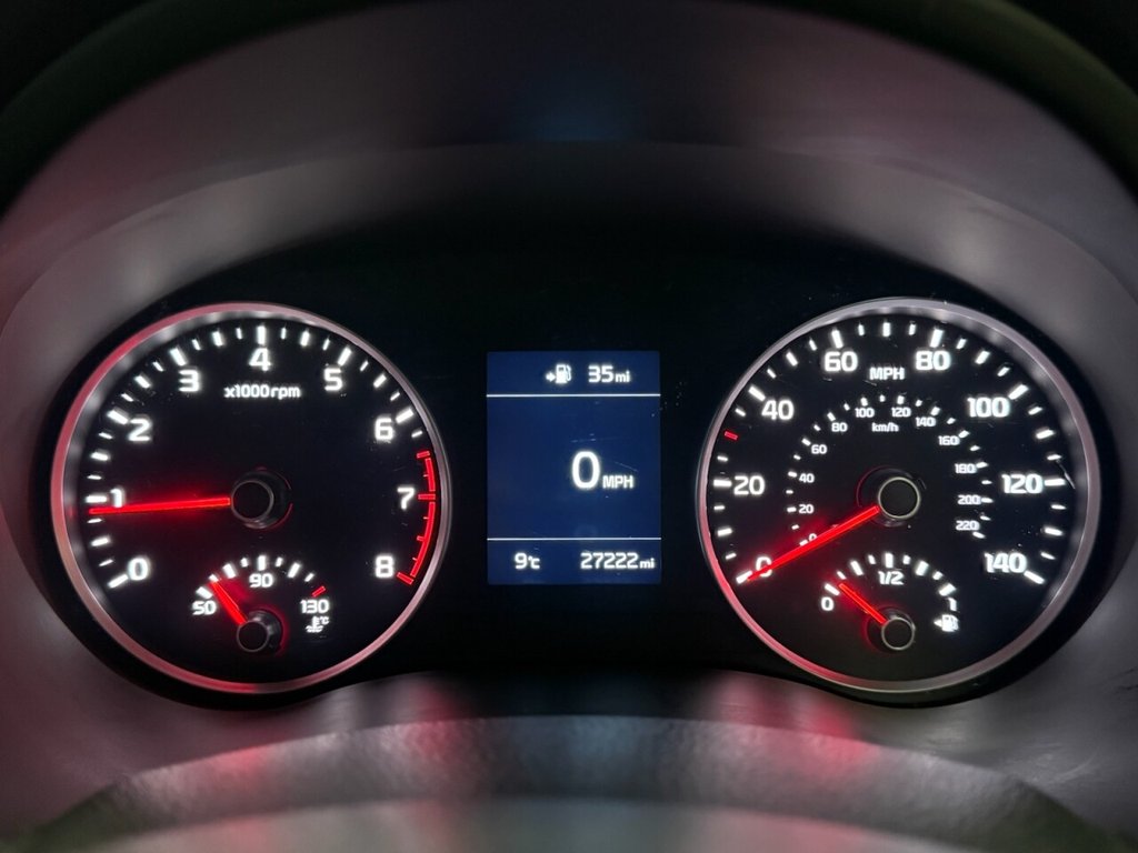 Used Kia Stonic 2018 for sale - 76711236: Photo 22